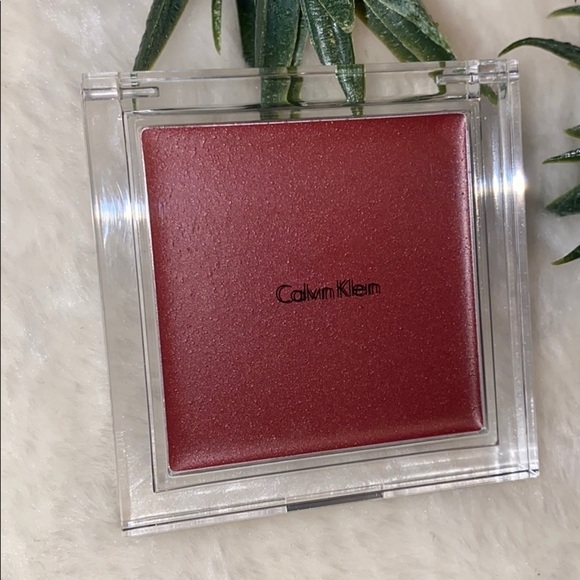 Calvin Klein cheek color wash 04 blushing - Picture 3 of 12